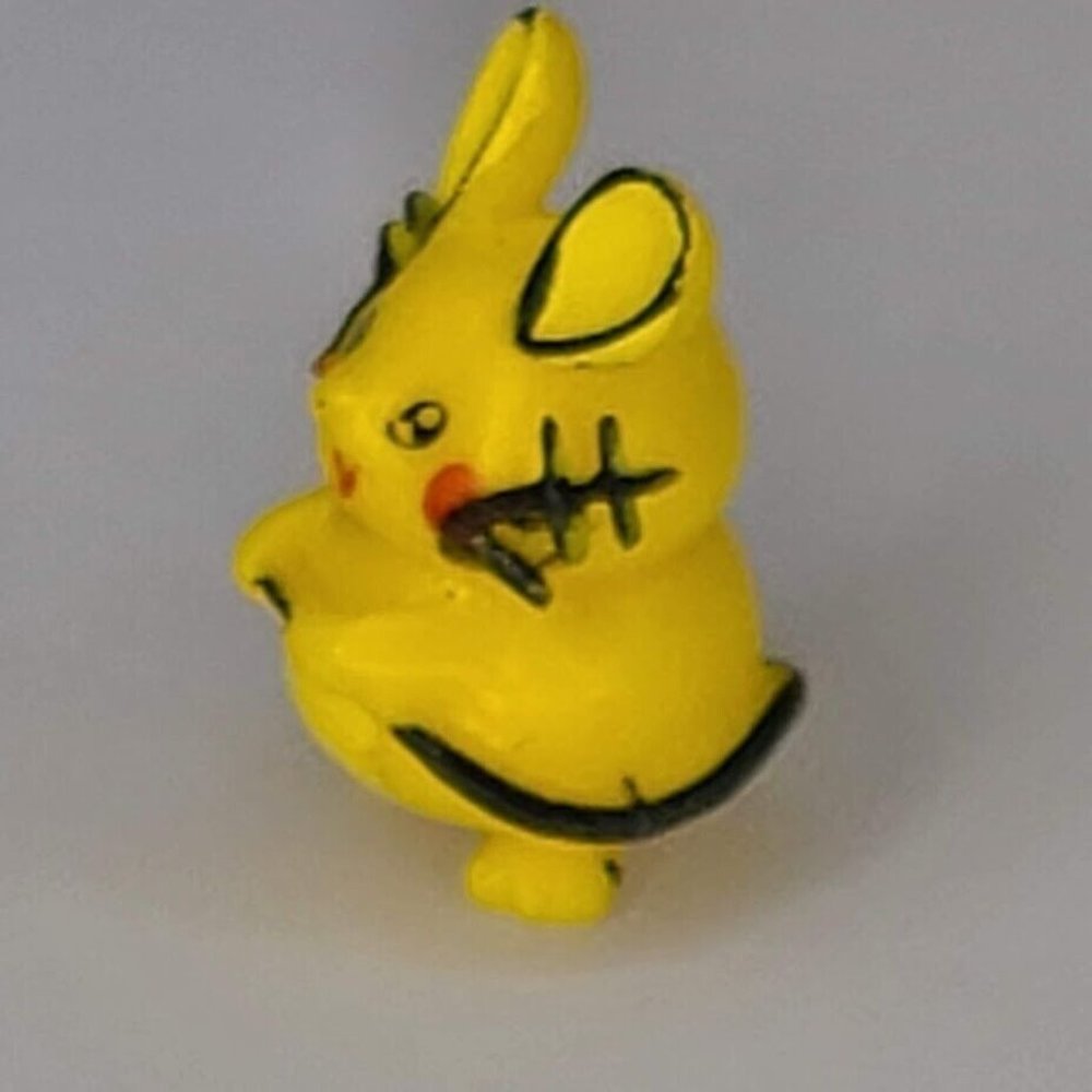 Pokemon 2000s Mini Vinyl RL Gumball Toy Miniature Size Dedenne Action Figure - Picture 6 of 8